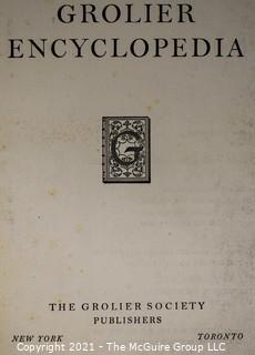 Pre-Internet - Book-i-pedia: Grolier Encyclopedia A-Z