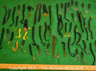 Collectible: Fishing: Collection of ~ 55 Worms 