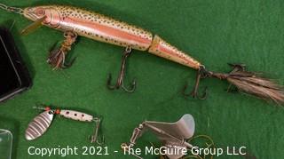 Collectible: Fishing: Collection of ~ 5 fishing lures  