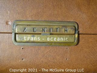 Collectible: Radio: Zenith Model R520-URR Trans-Oceanic Portable Multiband Radio