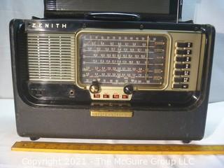 Collectible: Radio: Zenith Model Y600 Trans-Oceanic Portable Radio 