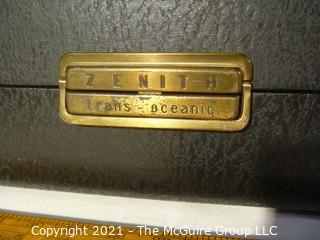 Collectible: Radio: Zenith Model H500 Trans-Oceanic Portable Radio L2493