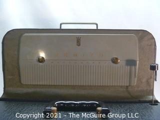 Collectible: Radio: Zenith Model H500 Trans-Oceanic Portable Radio L2493