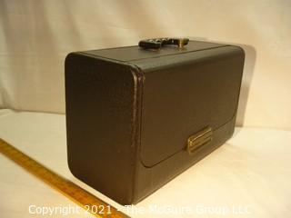 Collectible: Radio: Zenith Model H500 Trans-Oceanic Portable Radio L2493