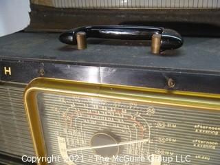 Collectible: Radio: Zenith Model H500 Trans-Oceanic Portable Radio 25345