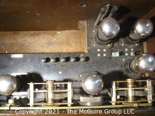 Collectible: Radio: circa 1925 Thermiodyne radio receiver (Untested) looks clean and complete.