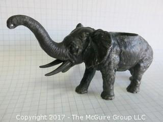 Metal Elephant  (Background scale: 1/4" grid)