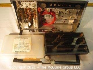 Collectible: Radio: Zenith Model Royal "1000-D" Trans-Oceanic Portable Multiband Radio