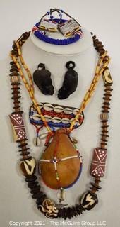 African necklace, carvings and similar items