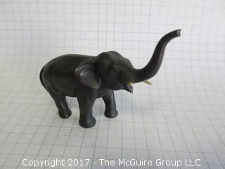 Plastic Elephant  (Background scale: 1/4" grid)