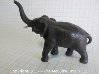 Plastic Elephant  (Background scale: 1/4" grid)