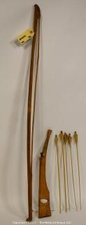 Collectible: Militaria: Vietnam Era: large Montagnard hand-made crossbow and 5 arrows.