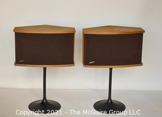 Electronic: Vintage: pair of BOSE 901 series VI pedestal speakers. Includes equalizer and paperwork.