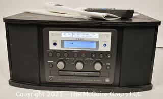 Electronics: Modern: TEAC AM/FM/CD-RW and Phonograph Player