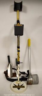 Fisher 1235-X Metal Detector with Sand Strainer Bucket & Set Of Excavation Tools On Belt