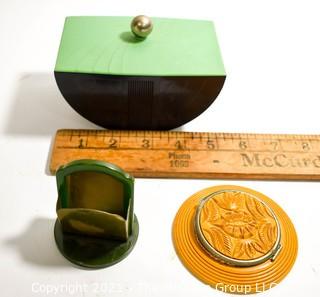 Art Deco Mid Century Bakelite Vanity Items Including Trinket Box, Powder Compact and Pin Holder.