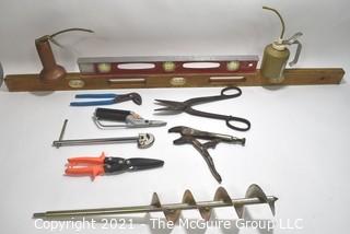 Hand Tools: Grouping including Ground Screw Drill and Oilers