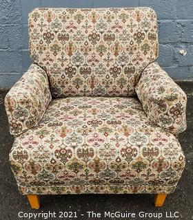 Vintage: Furnishing: Sturdy Clean Re-Upholstered Arm Chair with Woven Fabric