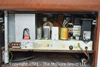 Vintage Tube Radio by Zenith Trans-Oceanic "Wave Magnet" USA R-520 "U.S.A. Property" with Army Manual