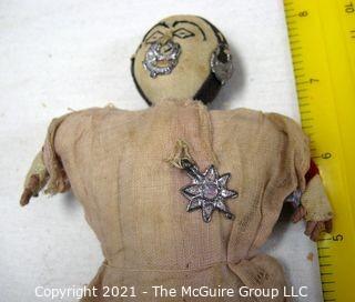 Antique Doll: Unmarked Ethnic Cloth Doll 7-7.5" w/Earrings and Pendant