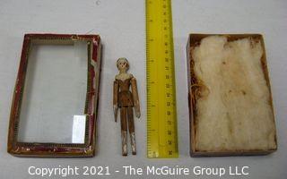 Antique Doll: Primitive 4" Wooden Peg-Doll: Early 1900's +- in Period Display Box