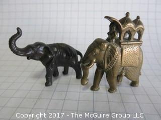 Pair of metal elephants (Background 1/4" blocks)