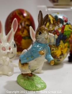 Group of Vintage Easter and Easter Egg Items. 