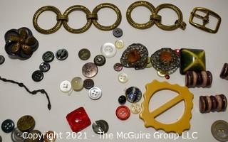 Collection of Vintage Sewing Buttons.