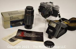 Vintage Minolta SRT 201 35mm & 80-200 macro zoom Lens Rokkor-X Japan with Accessories & Manuels. 