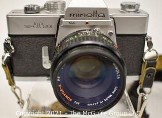 Vintage Minolta SRT 201 35mm & 80-200 macro zoom Lens Rokkor-X Japan with Accessories & Manuels. 