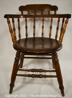 18th Century Antique Windsor Chair With Extended Arms 