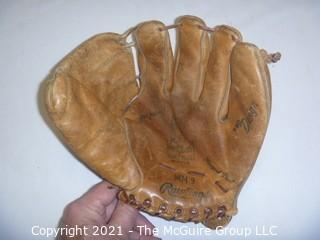 Vintage Softball Glove: 1960's  Rawlings Mickey Mantle MM9 Deep Pocket Right Handed 