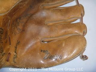 Vintage Softball Glove: 1960's  Rawlings Mickey Mantle MM9 Deep Pocket Right Handed 