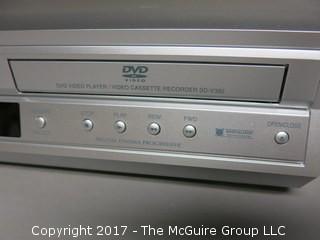 Toshiba DVD/VCR Deck Model SD-V392SUA