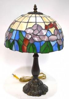 Domed Vintage Style Stained Glass Table Lamp 