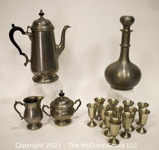 Oneida Heirloom Pewter Coffee Set, Pewter Decanter with Cups. 