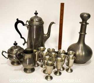 Oneida Heirloom Pewter Coffee Set, Pewter Decanter with Cups. 