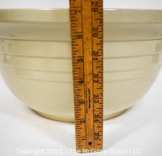 Vintage White Pottery Eight (8) Quart Ohio Roseville Dough Bowl