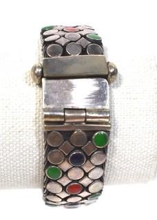 Vintage Unmarked Sterling Silver with Enamel Decoration Mesh Chain Mail Bracelet with Screw Pin Shackle Clasp. Weighs 75g