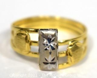 Vintage 18 kt Gold Band with Marcasite Accent.  Weighs 2.1 g