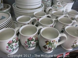 Botanical motif dinnerware - 88 pieces 