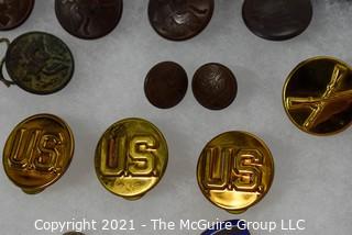 Collection of U.S. Military Buttons and (2) coins