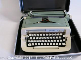 Royal "Sabre" portable typewriter 