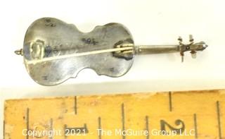 Sterling Silver Made in Mexico Violin Shaped Brooch or Pin with Makers Mark HD. 5g total weight