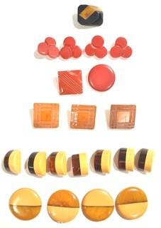 Group of Vintage Bakelite Buttons. 