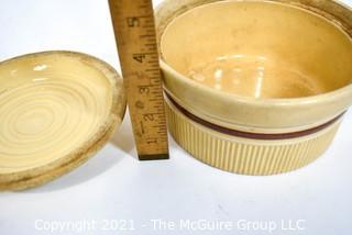 Vintage Hull Yellow Ware Covered Pottery Crock or Casserole.  Measures 7" in diameter.