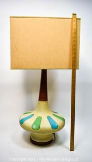 Vintage Hand Painted Ceramic Mid Century Modern Table Lamp In Lotus Design with Shade. 