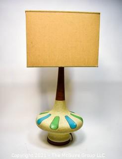 Vintage Hand Painted Ceramic Mid Century Modern Table Lamp In Lotus Design with Shade. 