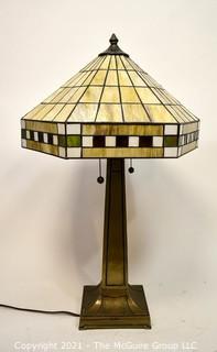 Tiffany Style Table Lamp With Mission Design Art Glass Shade. *  