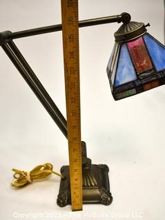 Tiffany Style Articulated Desk or Table Lamp With Stained Glass Shade. 